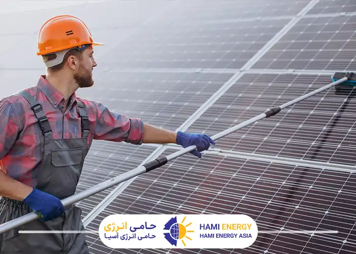 تمیز نکردن پنل ها در خانه های شهری از اشتباهات رایج در خرید و نصب پنل های خورشیدی خانگی